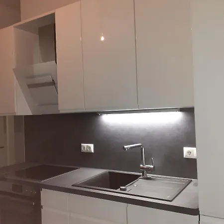 Grosszuegige,98m2 Grosse In Stadtnaher Traumlage, Nur 200m Zum Stadtpark Όλντεμπουργκ